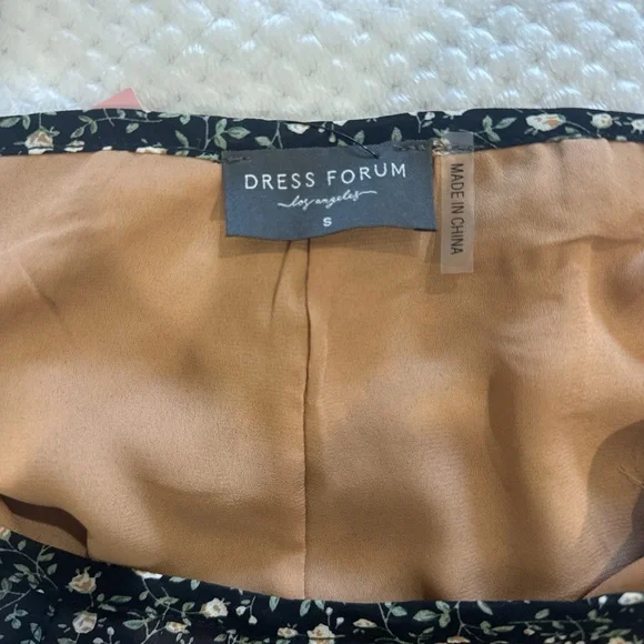 Dress Forum Black Floral Skater Skirt - Picture 3 of 3